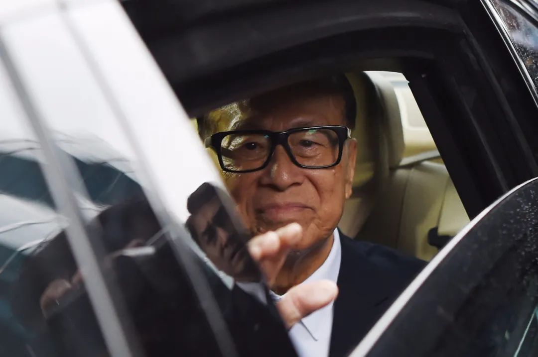 捂盘炒地皮被监管拉黑，和记黄埔成都公司和李嘉诚有没有关系？