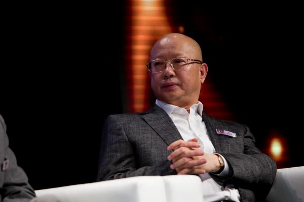 创投大佬靳海涛退而不休：设百亿创投母基金，马蔚华做合伙人