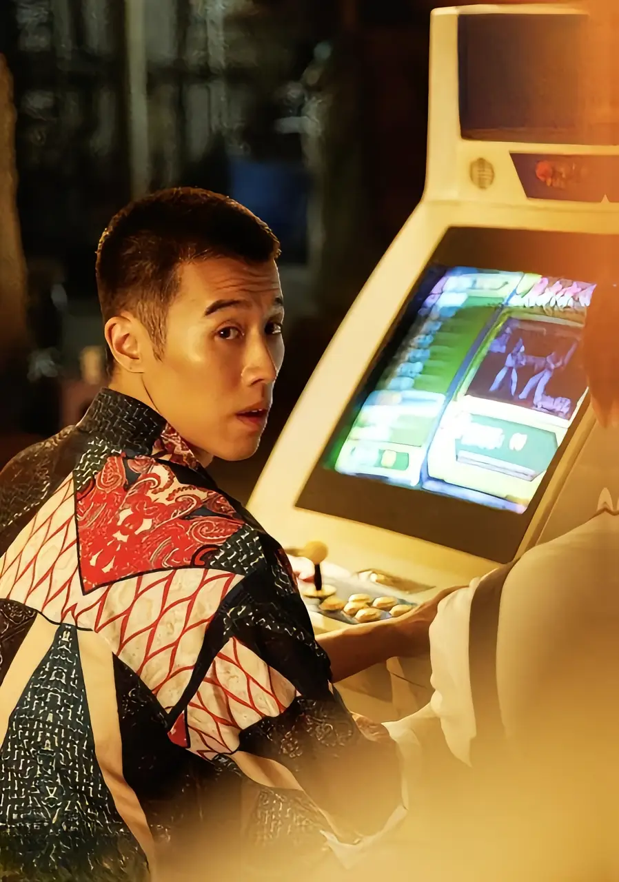 《人生若如初见》这小伙子什么来历？和李现演兄弟，前女友是热依扎