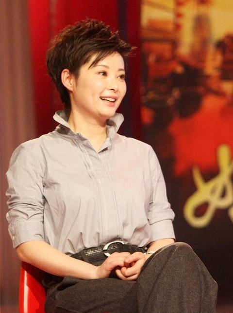 女星的潇洒爱情：6个男友，嫁过仨，做小三被人妻怒扇耳光