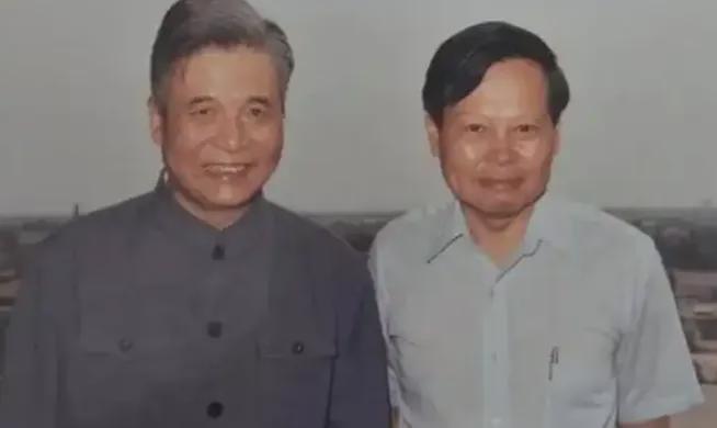 杨振宁逝世：宇宙无声，但有繁星回答