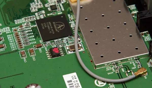 路由器功能不够强大？ 刷固件就可以解决！