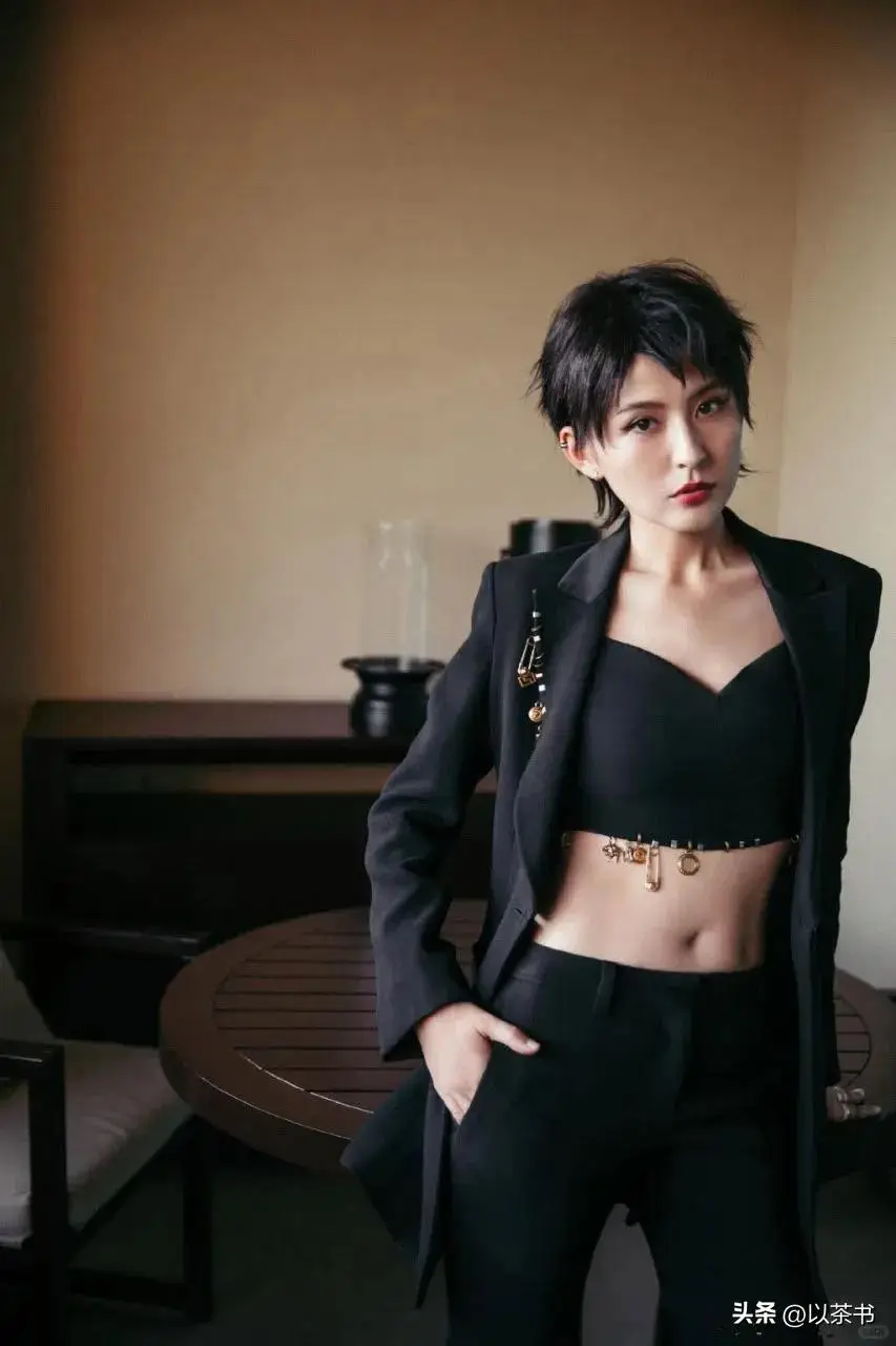 分开6年后，再看热依扎和周游现状，一个飞天视后，一个默默无闻