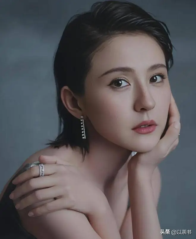 分开6年后，再看热依扎和周游现状，一个飞天视后，一个默默无闻