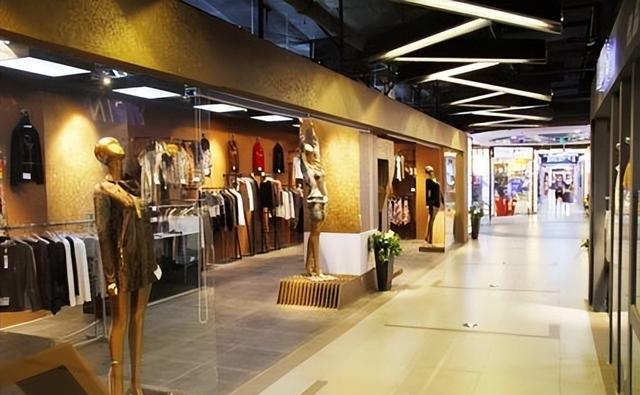 黑龙江女首富戴秀丽，身价95亿却惨被离婚，丈夫回应：厌倦太富裕