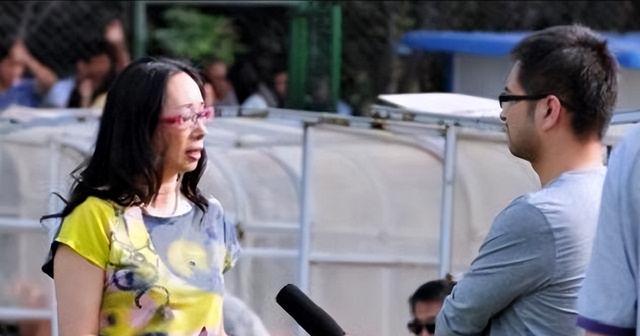 黑龙江女首富戴秀丽，身价95亿却惨被离婚，丈夫回应：厌倦太富裕