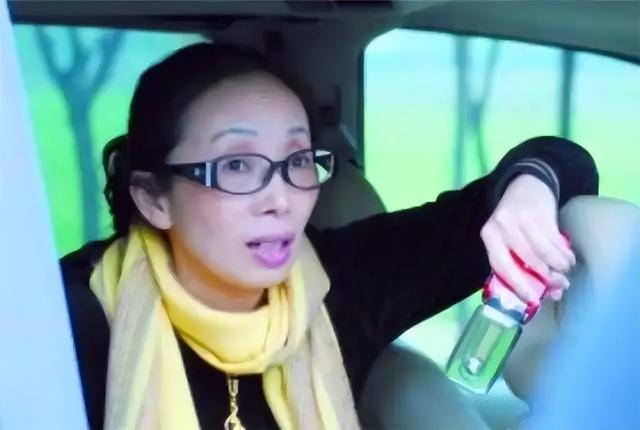 黑龙江女首富戴秀丽，95亿身价却被离婚，丈夫直言：厌倦太富裕