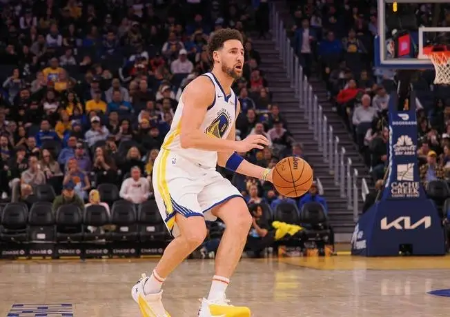 更新换代，本赛季NBA圣诞大战宣传片出炉，致敬13年经典版本