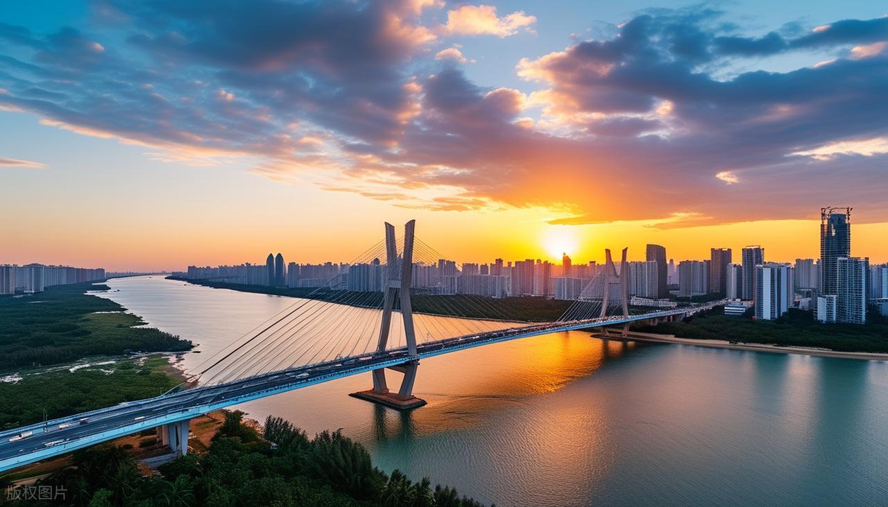 海南自贸区股票投资分析：封关红利下的机遇与挑战