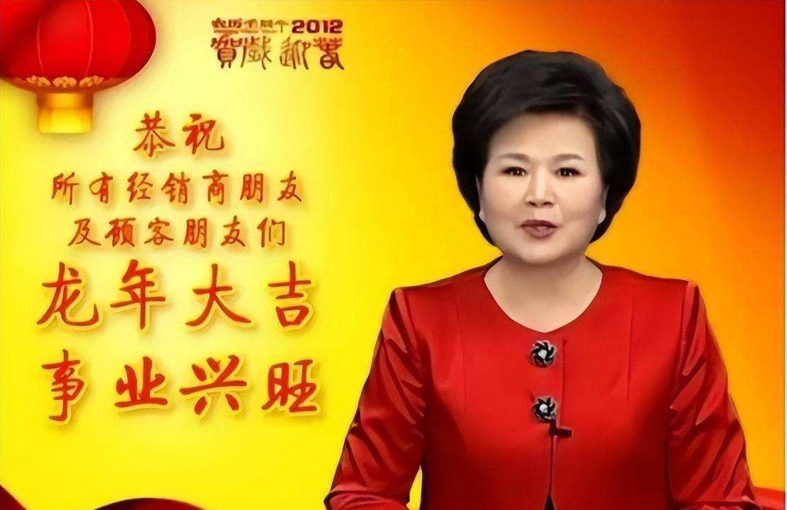 与丈夫相守48年，搭档罗京去世后自愿离职，邢质斌如今怎样了？