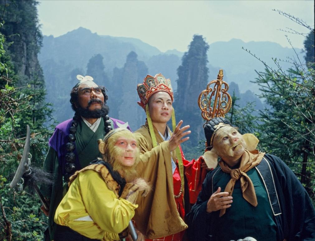 35年过去了，《西游记》三位唐僧演员的老年生活，差距也太大了吧