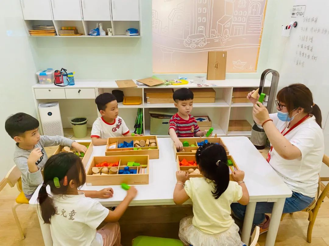 新手妈妈们的最爱! 仅凭一套教具,帮娃搞定“学前启蒙”