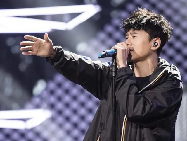 看“歌唱王子”张杰的感情经历，音乐成就了他，音乐也成就了感情