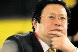 中国第一“金融巨骗”的绝密往事！