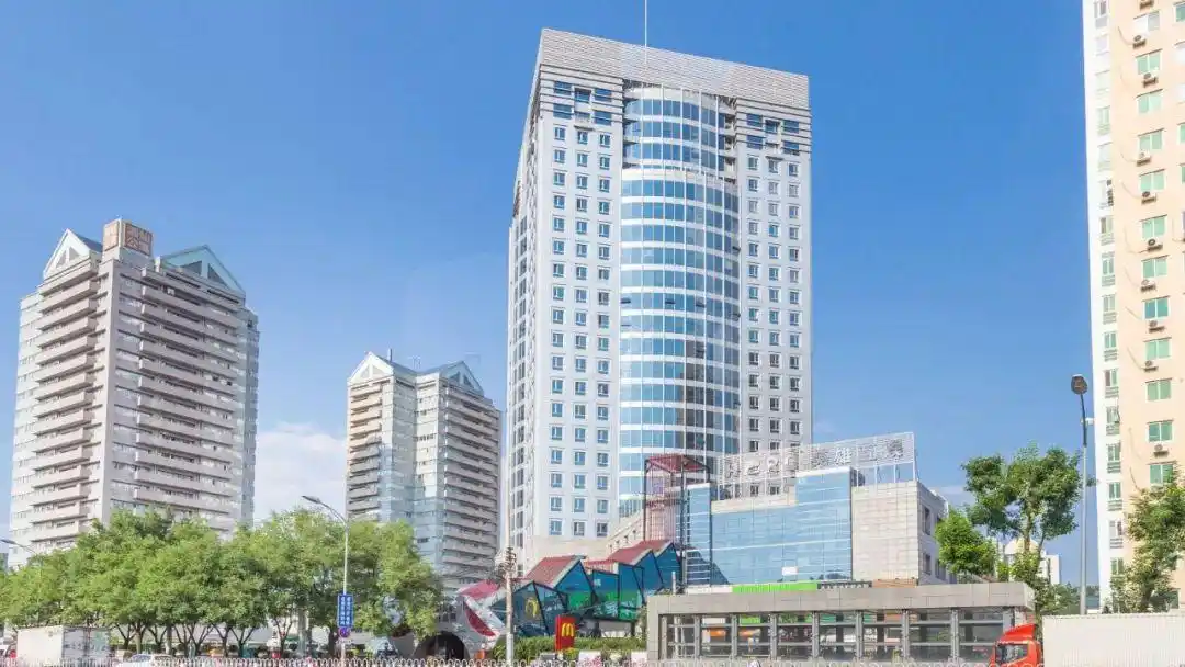 中国第一“金融巨骗”的绝密往事！