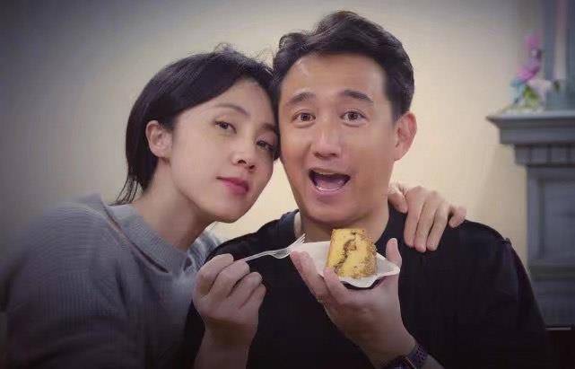 26岁就任教北电的黄磊，爱情事业双丰收，却被知名编剧发文嘲讽