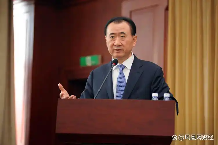 王健林，债务压顶，无力再狂？