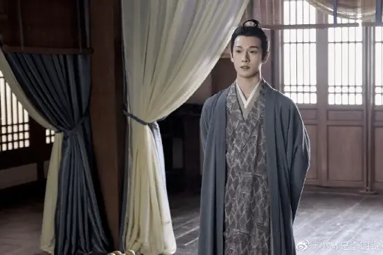 出柜就为了博眼球？