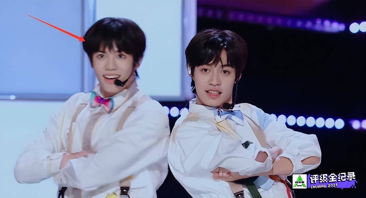 《创4》刘聪官宣出柜，男友是百万网红陈律，甜蜜亲吻画面曝光