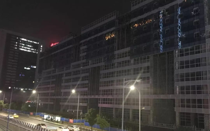 重庆某著名烂尾楼重组案,新鸥鹏曾涉其中?