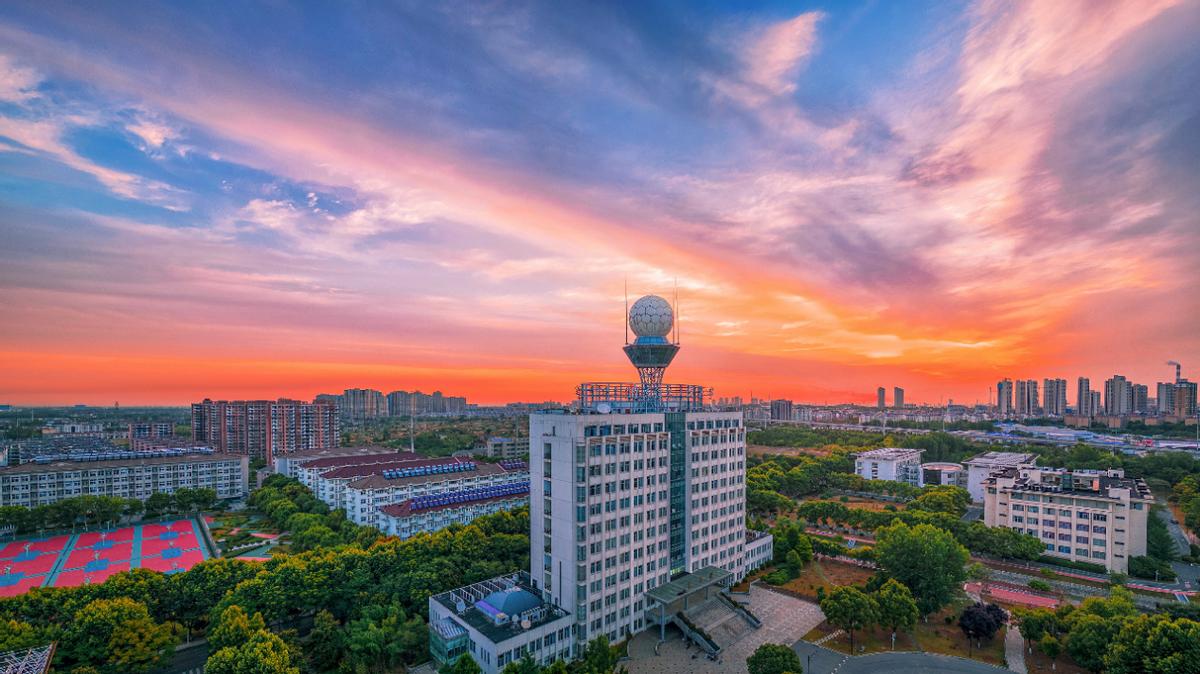 中国网民超11亿人？这一领域需求激增：南信大新增热门专业，今年招生！