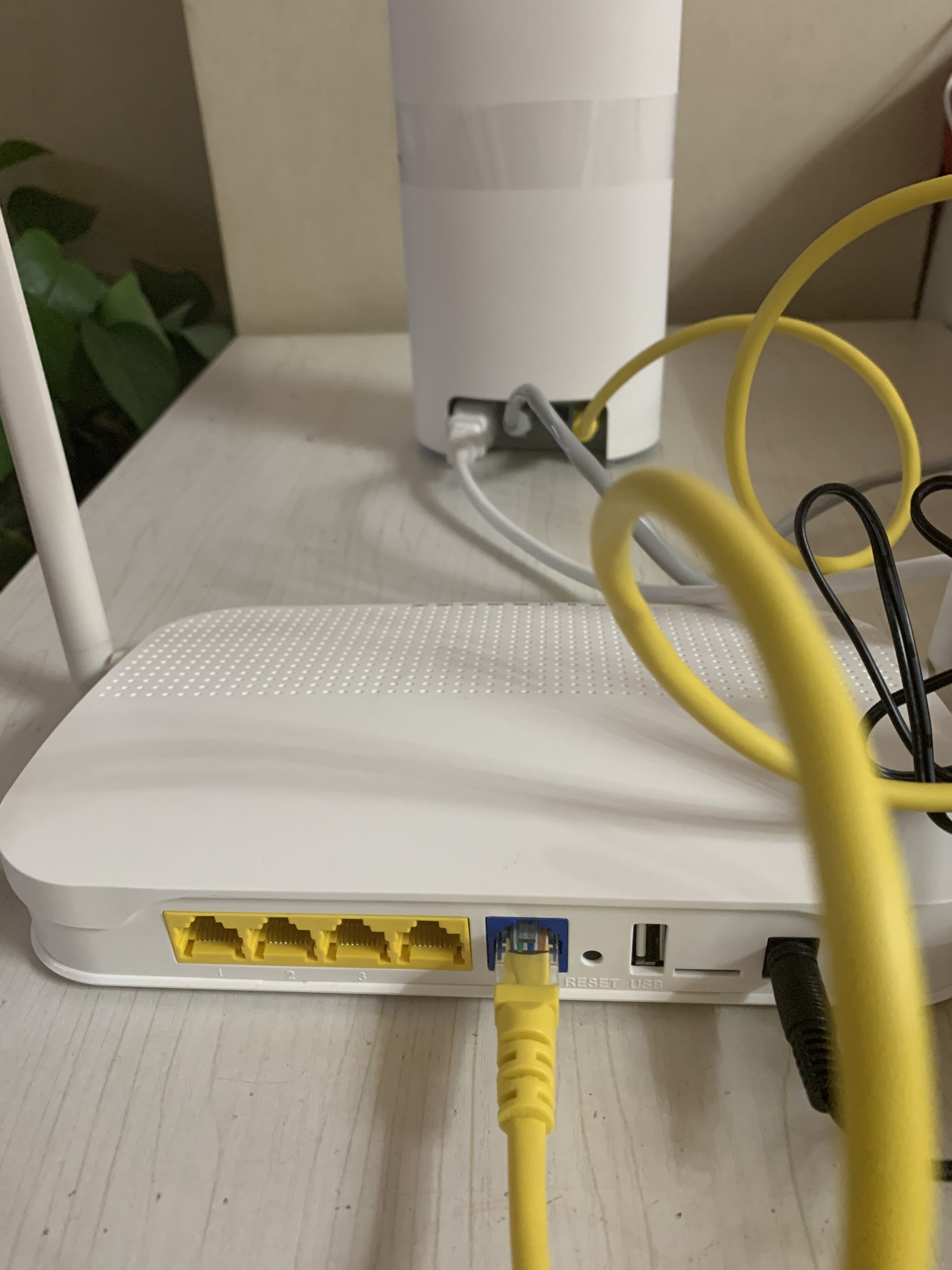 无需公网IP 用VPN路由器组建异地局域网 轻松实现共享