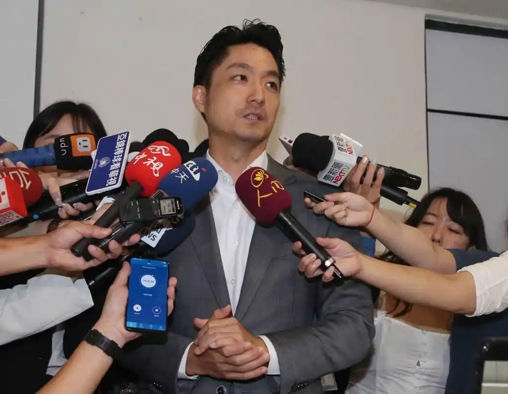 双标：赖清德能访问上海，却阻止蒋万安赴上海出席“双城论坛”！